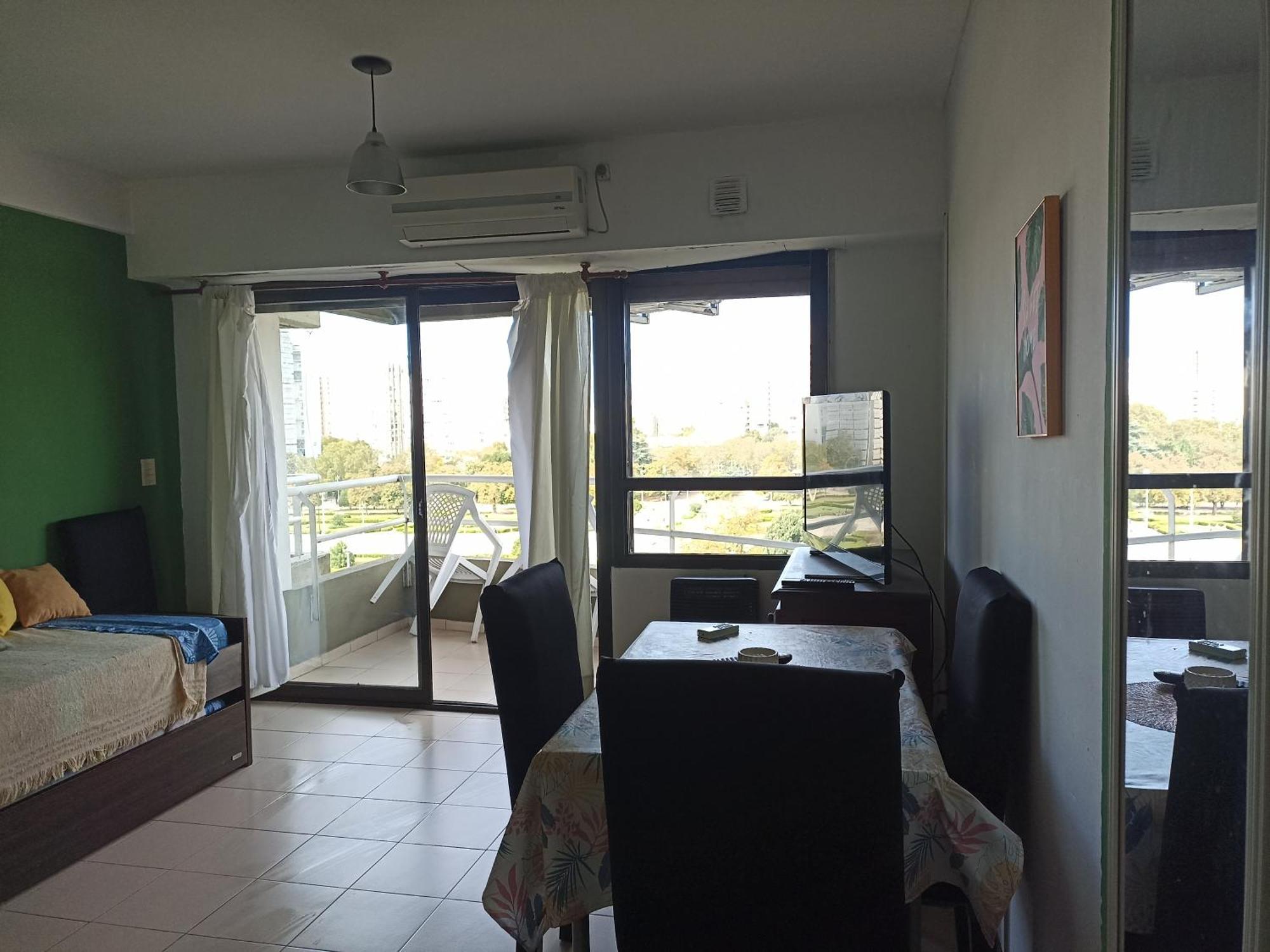 Departamento Plaza Moreno Con Balcon لا بلاتا المظهر الخارجي الصورة